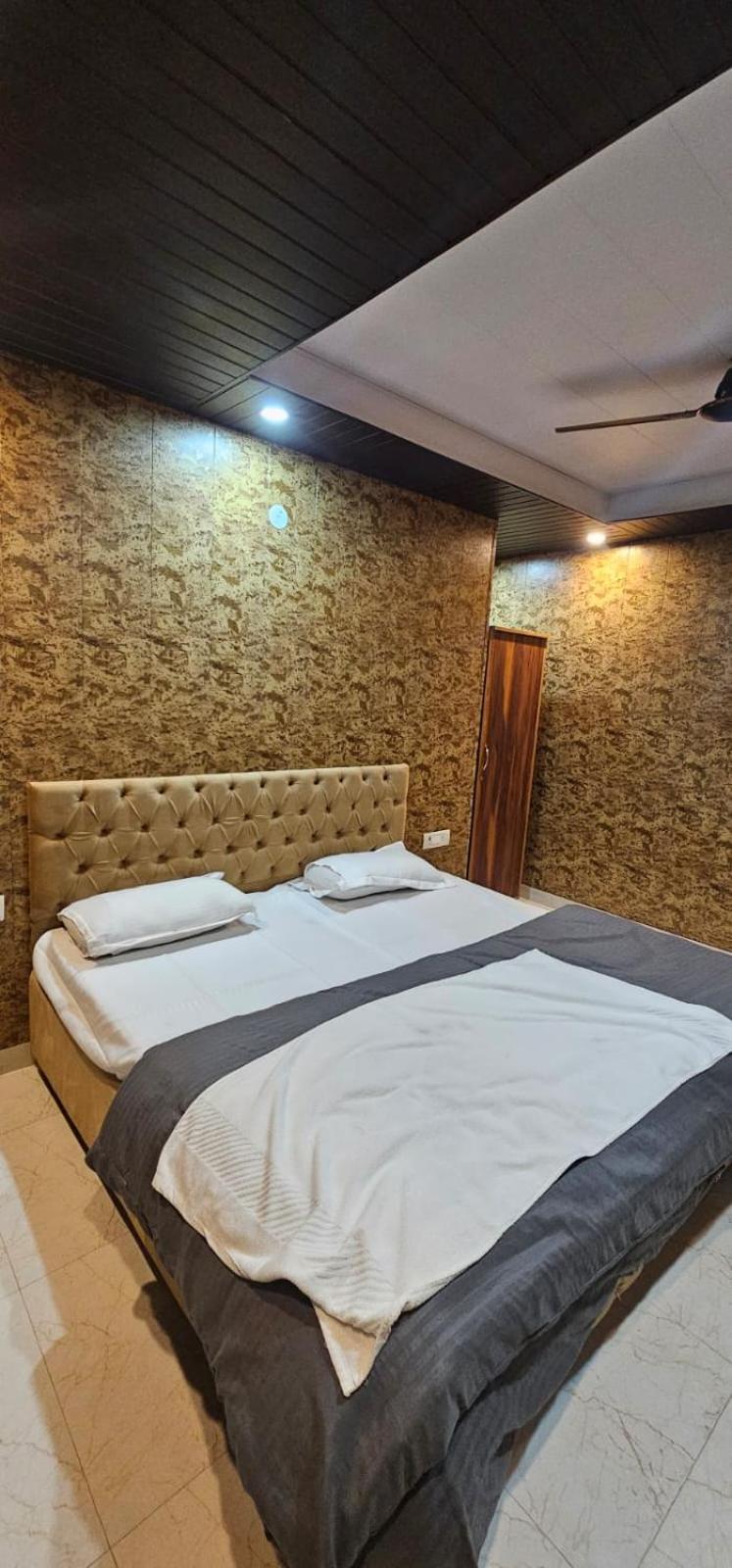 Hotel Mussoorie Gold Mary 外观 照片